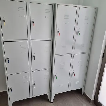 Elemar Free Luggage Storage